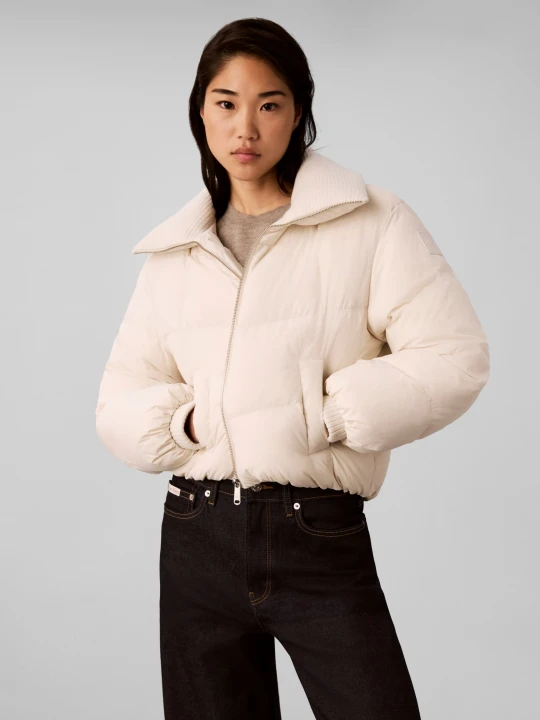 Zdjęcie produktu Calvin Klein Jeans Puchowa kurtka | Cropped Fit beżowy