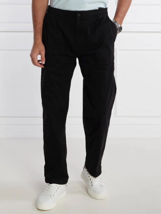 Zdjęcie produktu Calvin Klein Jeans Spodnie BADGE TRIM WOVEN PANT | Regular Fit czarny
