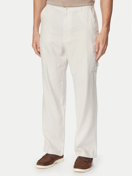 Zdjęcie produktu Calvin Klein Jeans Spodnie cargo LV04RF611G Beżowy jasny Relaxed Fit