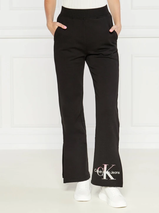 Zdjęcie produktu Calvin Klein Jeans Spodnie dresowe DIFFUSED | flare fit