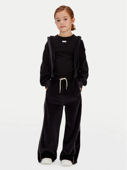 Zdjęcie produktu Calvin Klein Jeans Spodnie dresowe Velvet IG0IG03057 Czarny Regular Fit