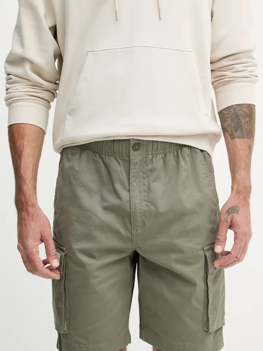 Zdjęcie produktu Calvin Klein Jeans szorty cargo męskie bawełniane z elastanem zielony