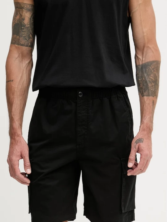 Zdjęcie produktu Calvin Klein Jeans szorty cargo męskie bawełniane z elastanem czarny