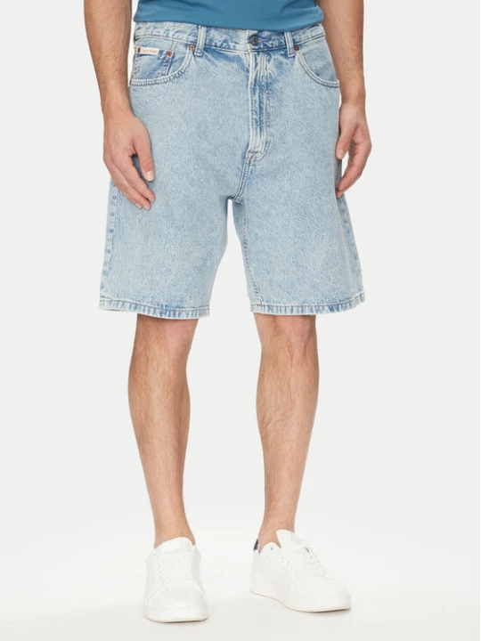 Zdjęcie produktu Calvin Klein Jeans Szorty jeansowe 90's LV04RB930G Niebieski Regular Fit