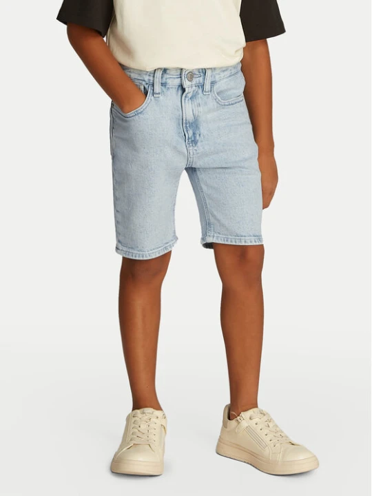 Zdjęcie produktu Calvin Klein Jeans Szorty jeansowe IB0IB02432 Niebieski Regular Fit