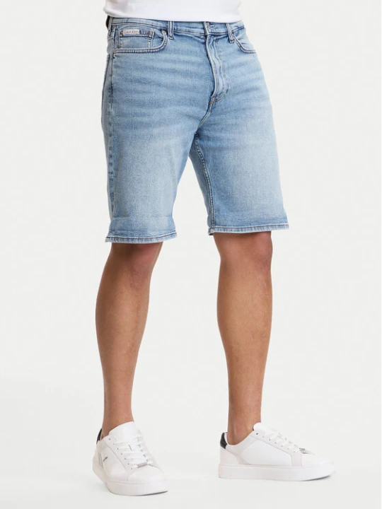 Zdjęcie produktu Calvin Klein Jeans Szorty jeansowe LV04RF920G Niebieski Regular Fit