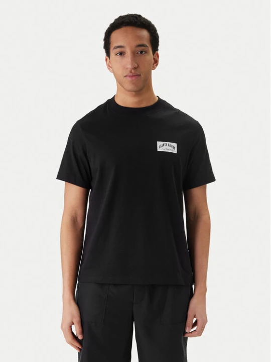 Zdjęcie produktu Calvin Klein Jeans T-Shirt 20s Easy LV04RF294G Czarny Regular Fit