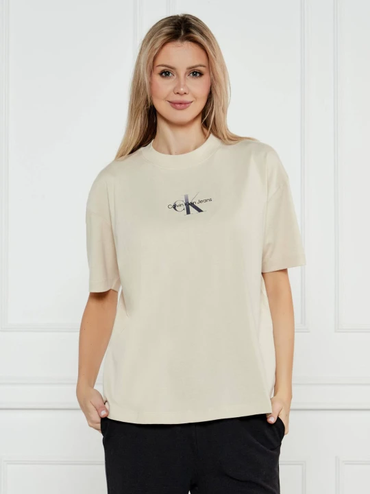 Zdjęcie produktu Calvin Klein Jeans T-shirt | Boyfriend fit beżowy