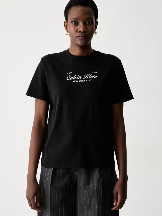 Zdjęcie produktu Calvin Klein Jeans T-shirt damski bawełniany czarny