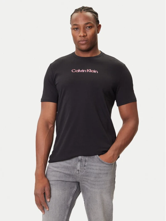 Zdjęcie produktu Calvin Klein Jeans T-Shirt Glitched Logo LV04RC858G Czarny Regular Fit