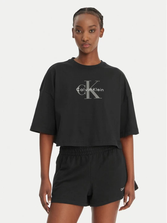 Zdjęcie produktu Calvin Klein Jeans T-Shirt LV047F828G Czarny Boxy Fit