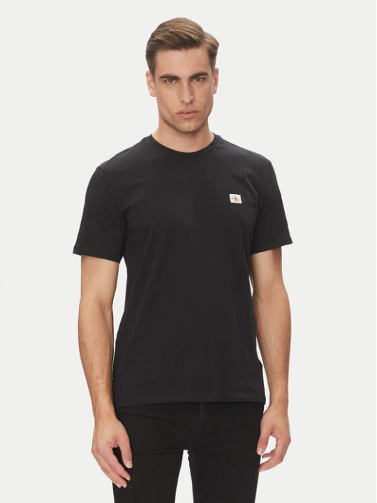 Zdjęcie produktu Calvin Klein Jeans T-Shirt LV04RC272G Czarny Regular Fit
