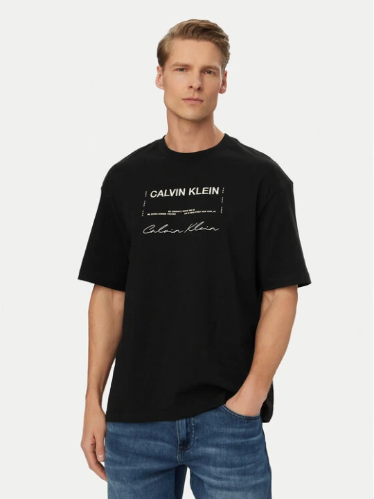 Zdjęcie produktu Calvin Klein Jeans T-Shirt LV04RE827G Czarny Regular Fit