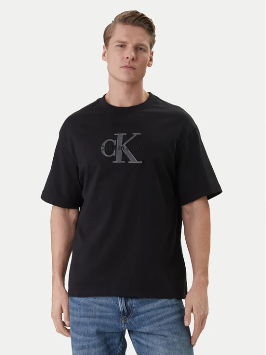 Zdjęcie produktu Calvin Klein Jeans T-Shirt LV04RF819G Czarny Regular Fit