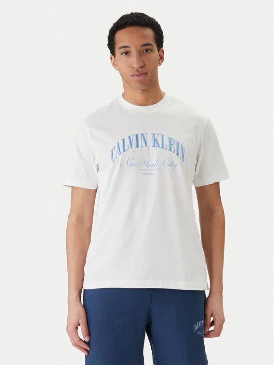 Zdjęcie produktu Calvin Klein Jeans T-Shirt LV04RF820G Biały Regular Fit