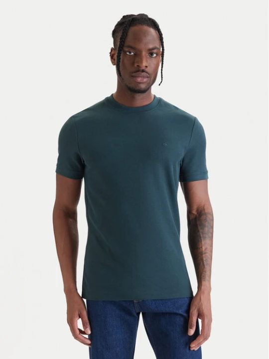 Zdjęcie produktu Calvin Klein Jeans T-Shirt Micro Waffle LV04RF206G Zielony Slim Fit