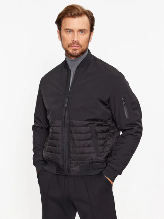 Zdjęcie produktu Calvin Klein Kurtka bomber K10K111802 Czarny Regular Fit