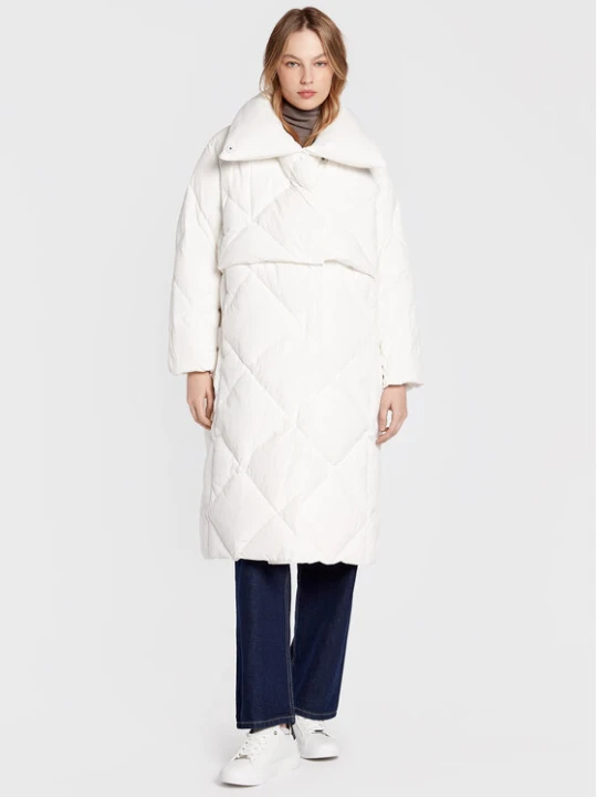 Zdjęcie produktu Calvin Klein Kurtka puchowa Transform K20K204632 Biały Regular Fit