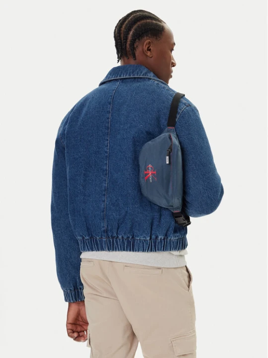 Zdjęcie produktu Calvin Klein Nerka Bold Waistbag LV04D3116G Granatowy