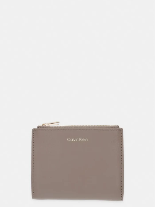 Zdjęcie produktu Calvin Klein portfel damski z imitacji skóry beżowy