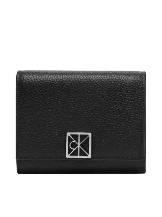 Zdjęcie produktu Calvin Klein Portfel Emblem Hw Pebble Trifold W/Zip LV04F1128G Czarny