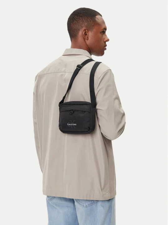 Zdjęcie produktu Calvin Klein Saszetka Bold Camera Bag LV04D3117G Czarny