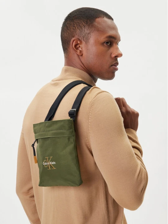 Zdjęcie produktu Calvin Klein Saszetka Bold Flatpack LV04D3178G Zielony