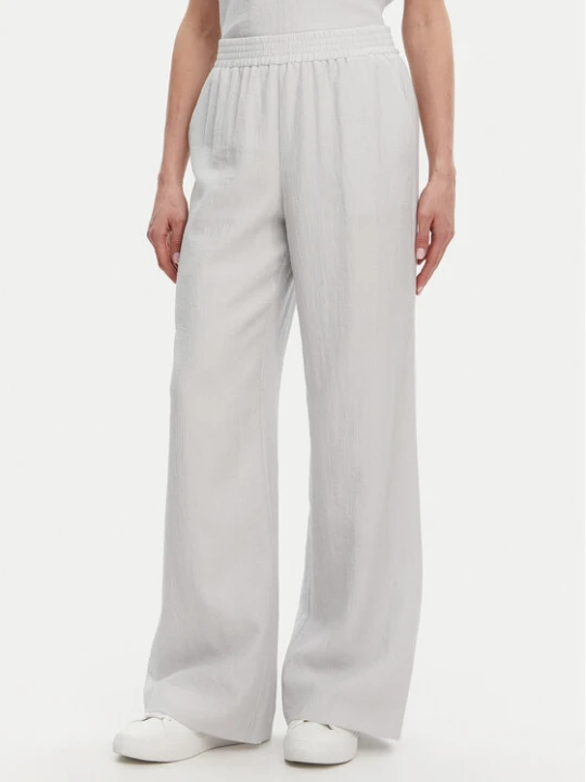 Zdjęcie produktu Calvin Klein Spodnie materiałowe K20K208173 Błękitny Regular Fit Niebieski jasny