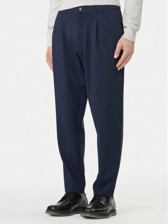 Zdjęcie produktu Calvin Klein Spodnie materiałowe LV04LF607G Granatowy Tapered Fit
