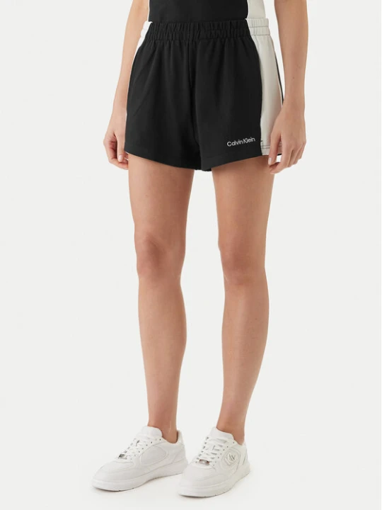 Zdjęcie produktu Calvin Klein Swimwear Szorty materiałowe LV00Q61153 Czarny Regular Fit