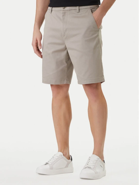 Zdjęcie produktu Calvin Klein Szorty materiałowe LV04LB600G Khaki Regular Fit