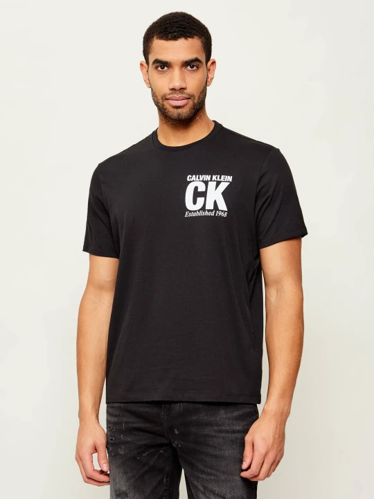 Zdjęcie produktu Calvin Klein T-shirt CORNER GRAPHIC | Regular Fit czarny