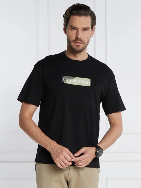 Zdjęcie produktu Calvin Klein T-shirt LAYERED GEL LOGO | Regular Fit czarny