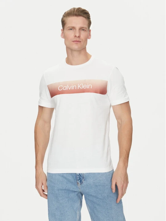 Zdjęcie produktu Calvin Klein T-Shirt Linear Ombre K10K114163 Biały Regular Fit