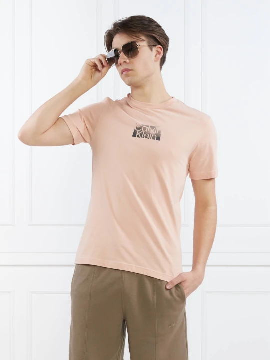 Zdjęcie produktu Calvin Klein T-shirt | Regular Fit brzoskwiniowy