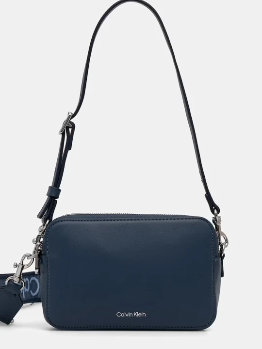 Zdjęcie produktu Calvin Klein torebka crossbody damska z imitacji skóry niebieski