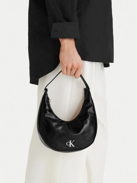 Zdjęcie produktu Calvin Klein Torebka Buckle Small Bag LV04F3513G Czarny