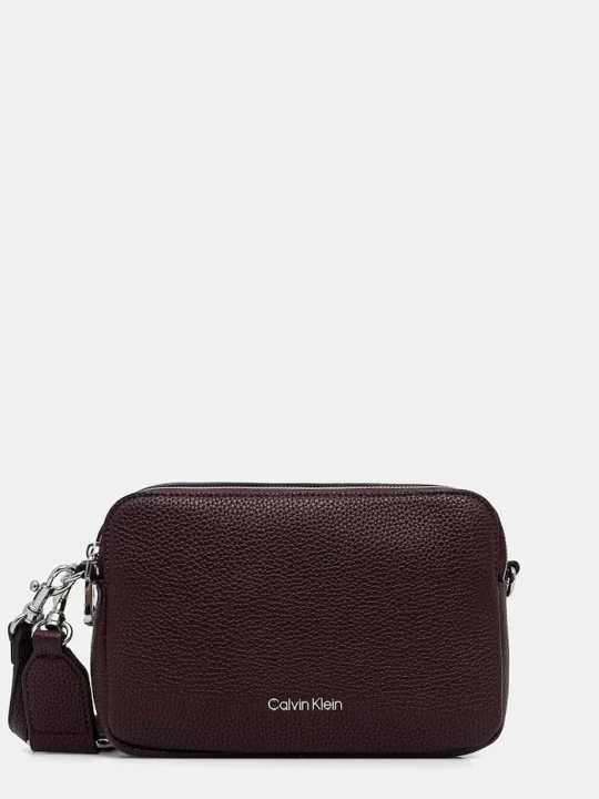Zdjęcie produktu Calvin Klein torebka crossbody damska z imitacji skóry bordowy