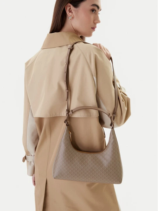Zdjęcie produktu Calvin Klein Torebka Emblem Aop Conv Shoulder Bag LV04F3298G Beżowy