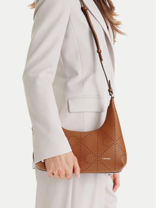 Zdjęcie produktu Calvin Klein Torebka Emblem Aop Perfor Lthr Bag LV04F3367G Brązowy