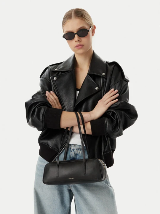 Zdjęcie produktu Calvin Klein Torebka Foil Logo Bauletto LV04F3636G Czarny