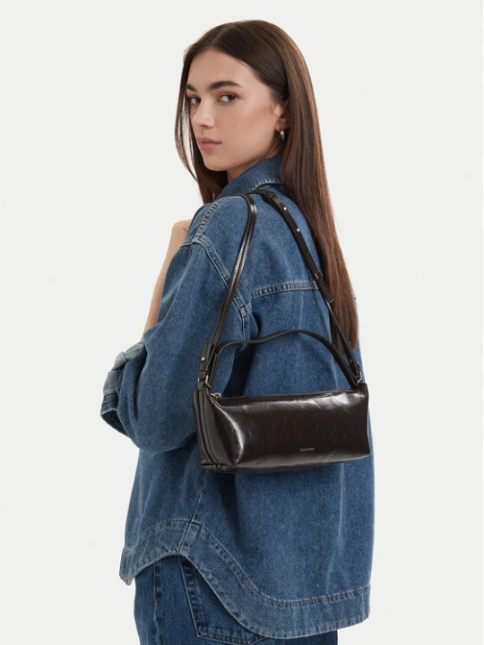 Zdjęcie produktu Calvin Klein Torebka Foil Logo Glossy Conv Bag LV04F3738G Brązowy
