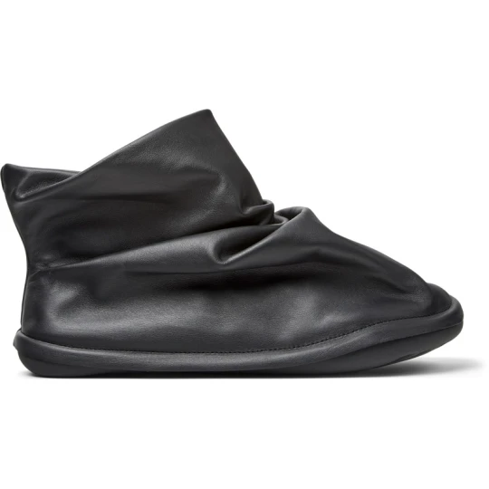 Zdjęcie produktu CAMPER Camper x ISSEY MIYAKE - Peu Form - Botki dla Mężczyźni - Czarny, Skóra licowa