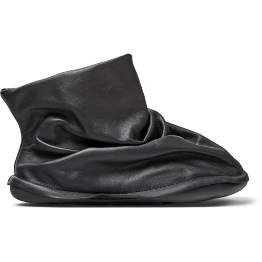 Zdjęcie produktu CAMPER Camper x ISSEY MIYAKE - Peu Form - Botki dla Kobiety - Czarny, rozmiar, Skóra licowa