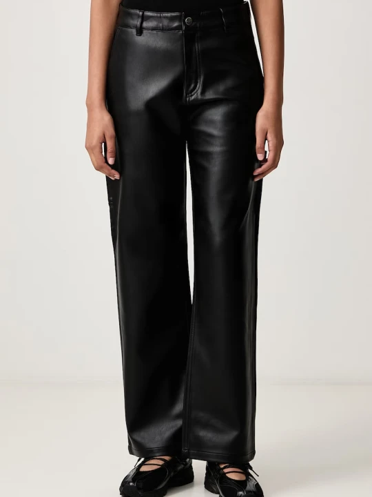 Zdjęcie produktu Carhartt WIP Arizona Pant spodnie carpenter z imitacji skóry damskie