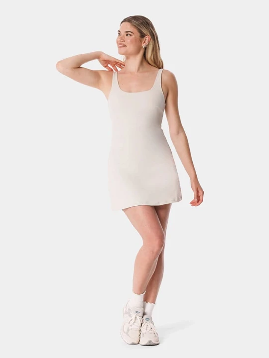 Zdjęcie produktu Carpatree Sukienka tenisowa "Balletcore" w kolorze beżowym rozmiar: L