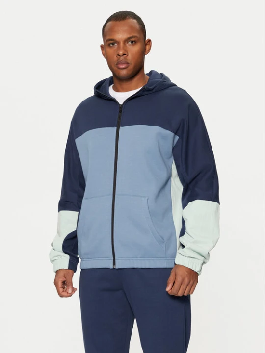 Zdjęcie produktu Champion Bluza 220399 Niebieski Standard Fit
