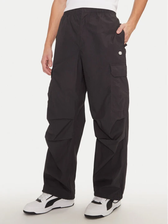 Zdjęcie produktu Champion Spodnie dresowe 220414 Czarny Loose Fit