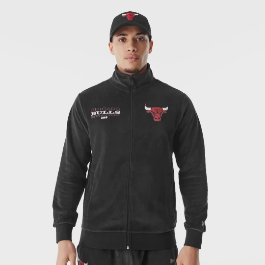 Zdjęcie produktu Chicago Bulls NBA Lifestyle Velours Trackjacket New Era czarny