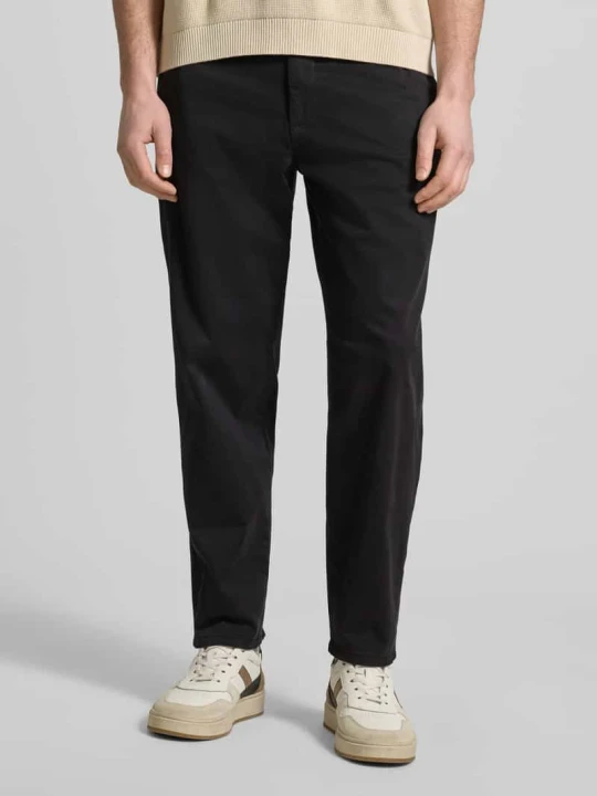 Zdjęcie produktu Chino z kieszeniami z ukośnym wejściem model 'PEPE' Casual Friday Czarny